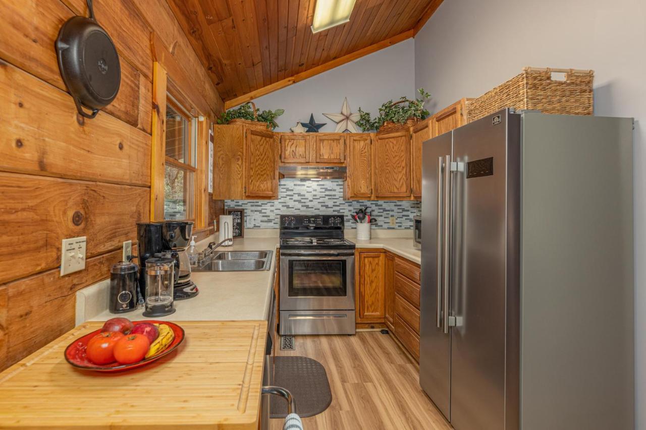 Firefly Hollow Cabin - Smoky Mountains - Soaky Mountain Water Park - Sevierville Convention Center Пиджен Фордж Екстериор снимка